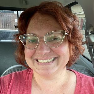 Meet your Posher, Jenifer